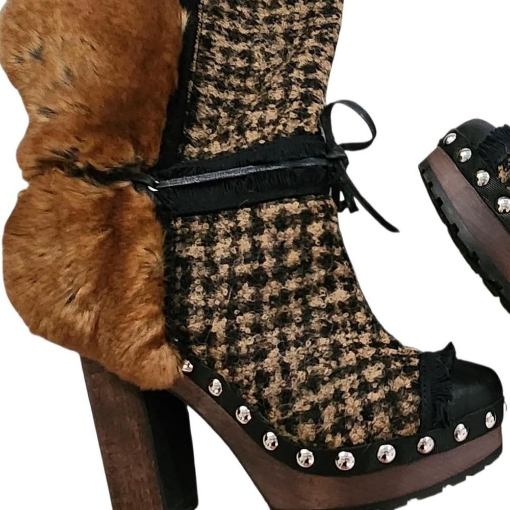 CHANEL Archival 2010 Ice Runway Fur Tweed Wood Clog Boots 40 - Picture 8 of 10